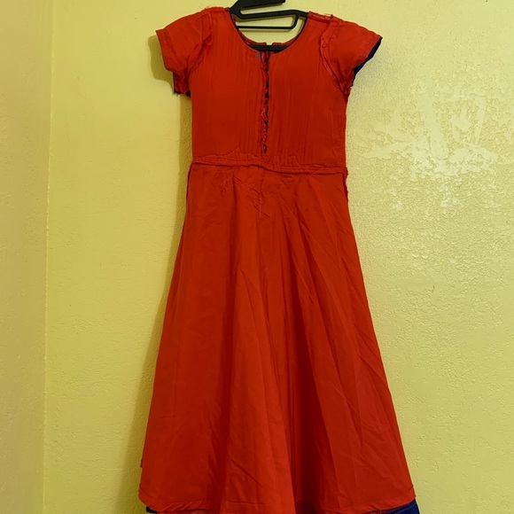 Indian dress embellishments w/ buttons & sequin - Picture 8 of 11